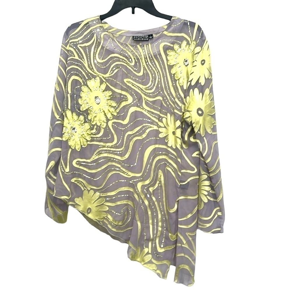 Fashque  asymmetrical dazzling and sparkling gray top size L
